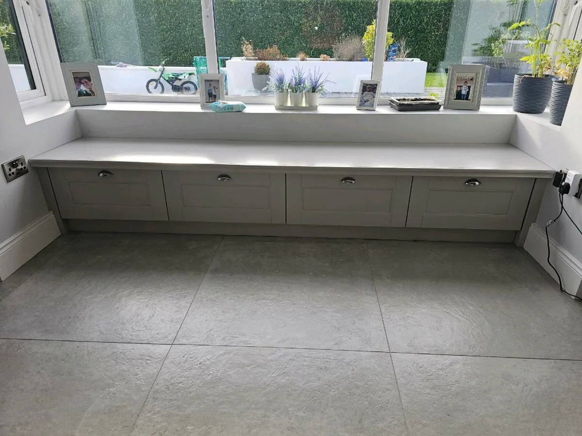 Built in window seating - Image 1