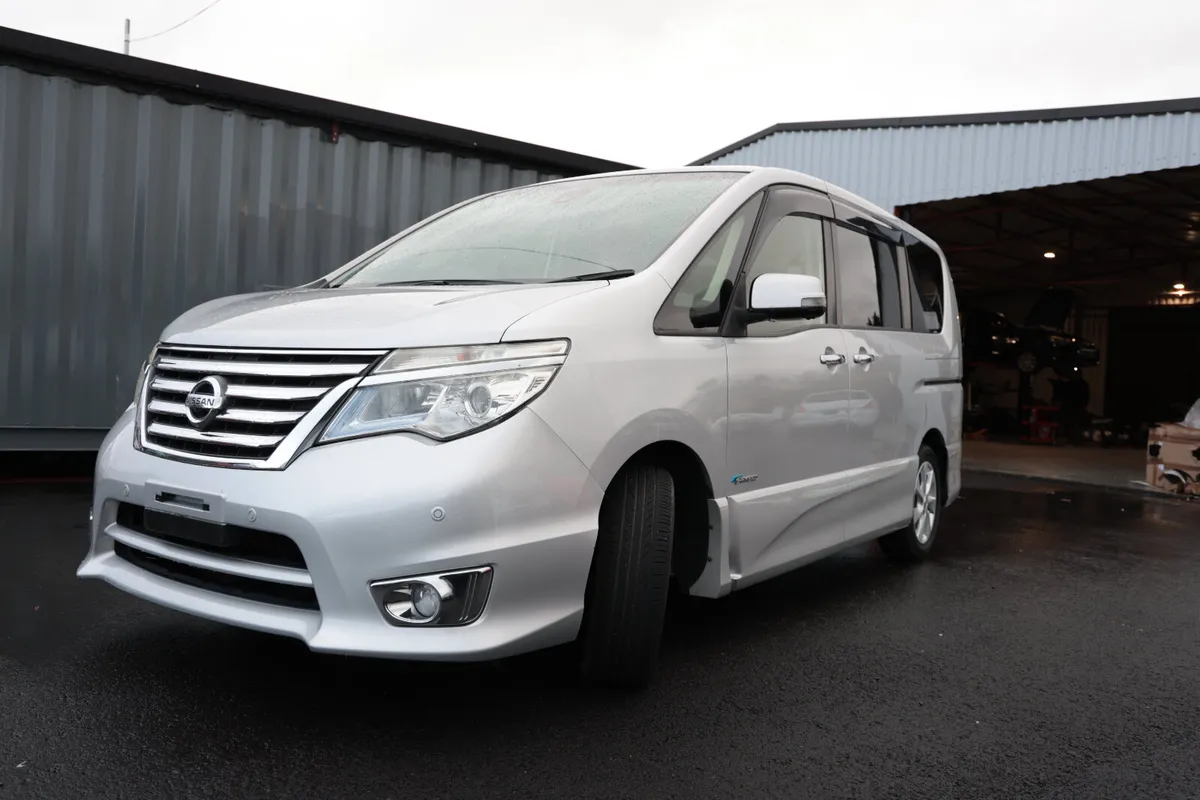 NISSAN SERENA 2015 SILVER - Image 3
