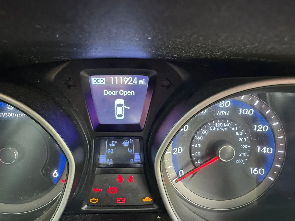 Hyundai i30 Blue Drive - Image 2