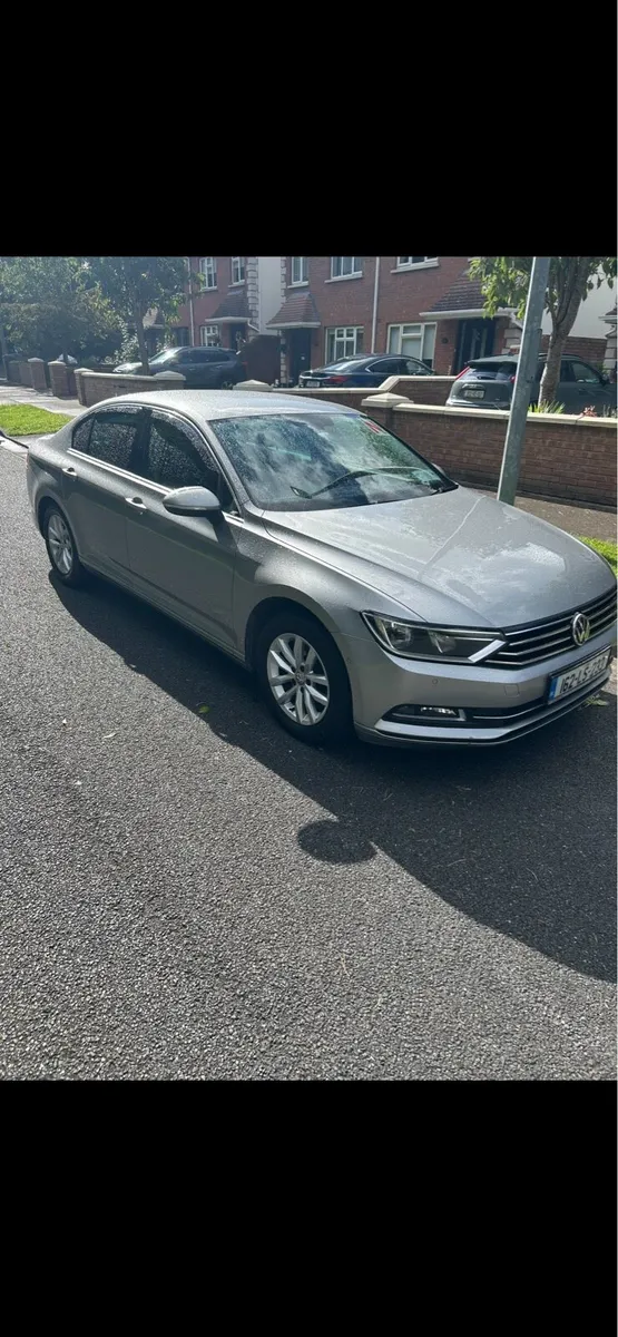 Volkswagen Passat - Image 1