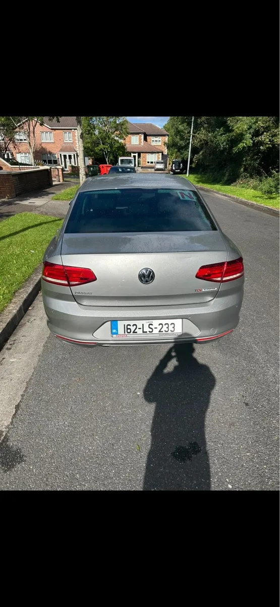 Volkswagen Passat - Image 4