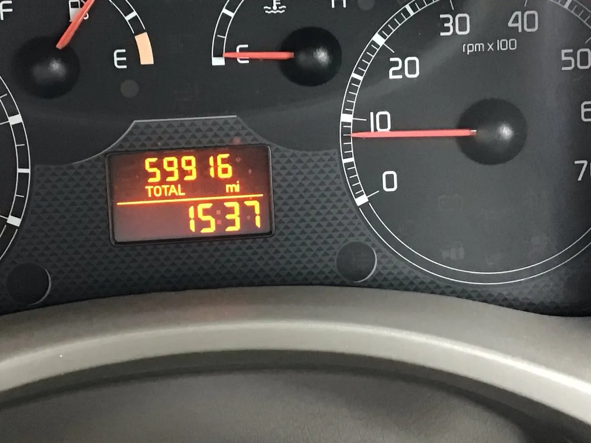 Car - Image 2