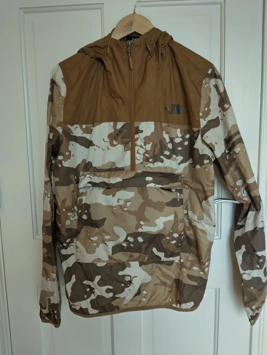 North Face Fanorak Camo Brown Mens Medium - Image 1