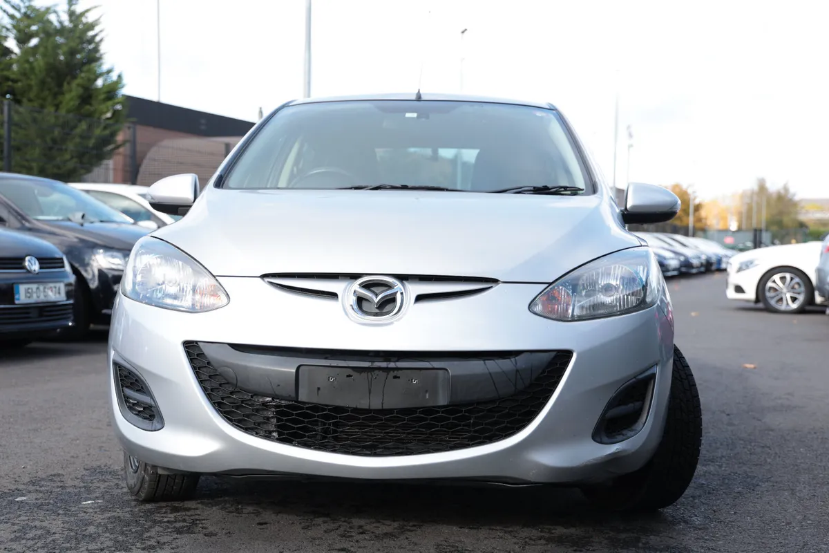 MAZDA DEMIO 2012 SILVER - Image 2