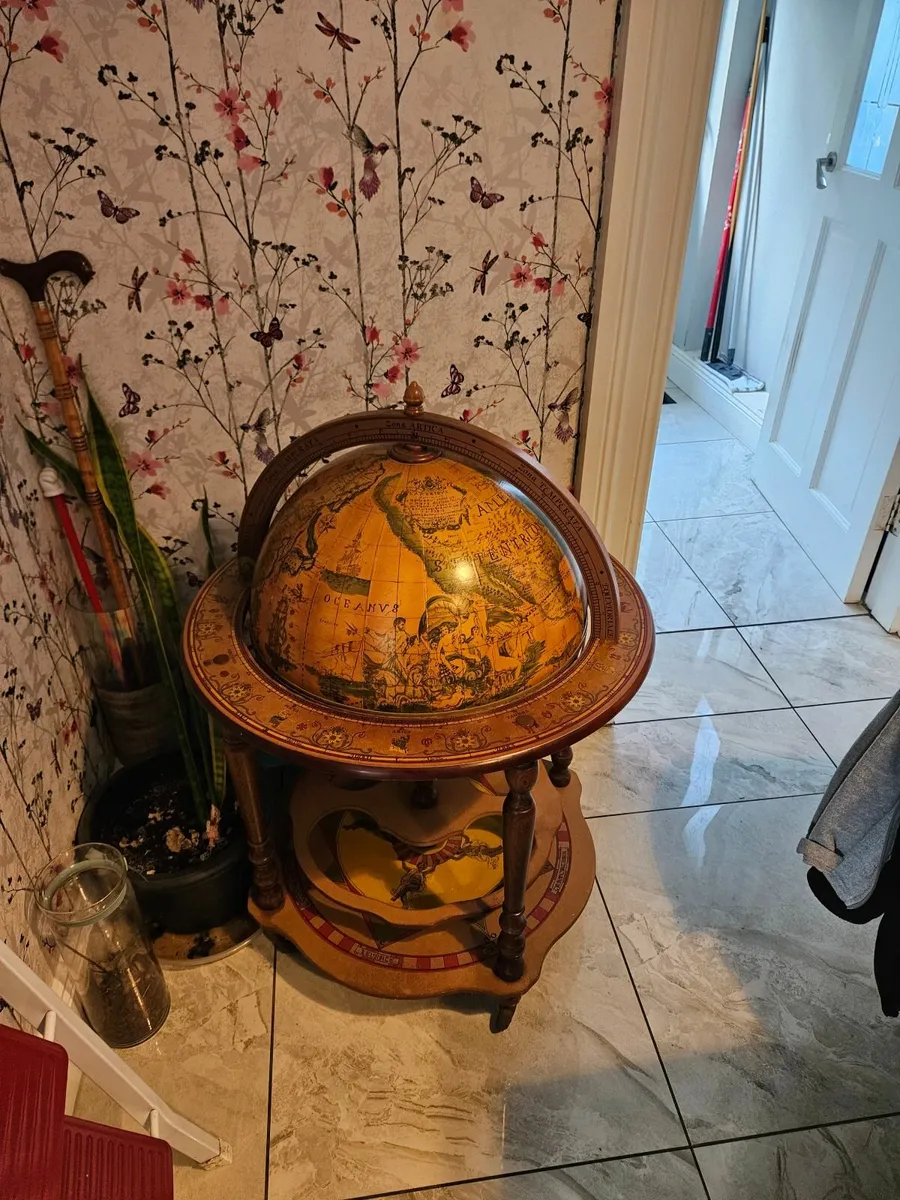 Drinks cabinet - Image 2