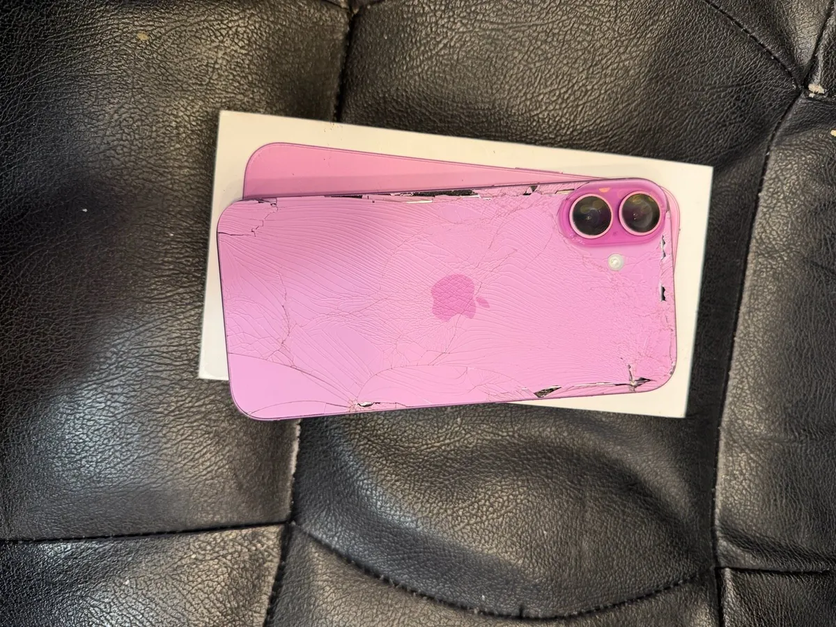 iPhone 16 plus - Image 3