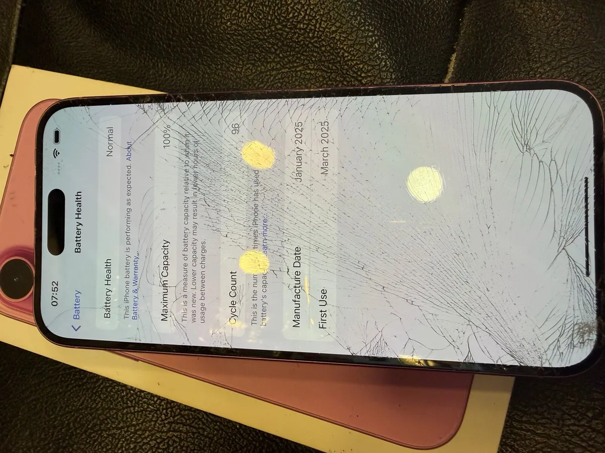 iPhone 16 plus - Image 4
