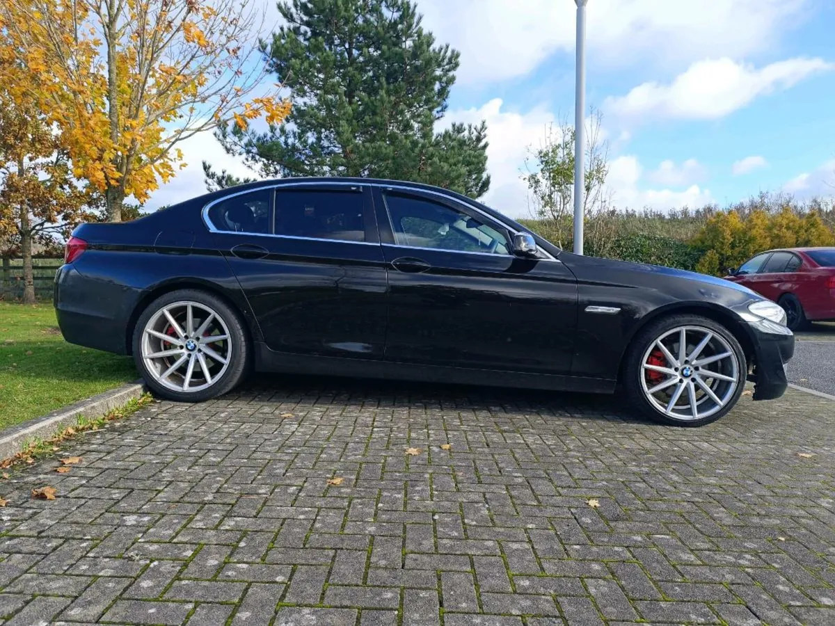 BMW 520D 2011 Automatic – Excellent Condition - Image 3