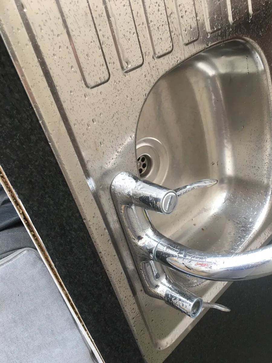 Kitchen sink