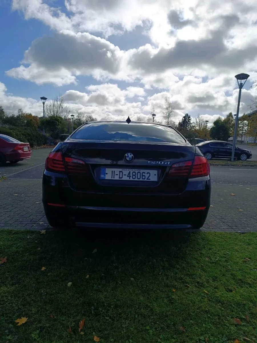 BMW 520D 2011 Automatic – Excellent Condition - Image 4