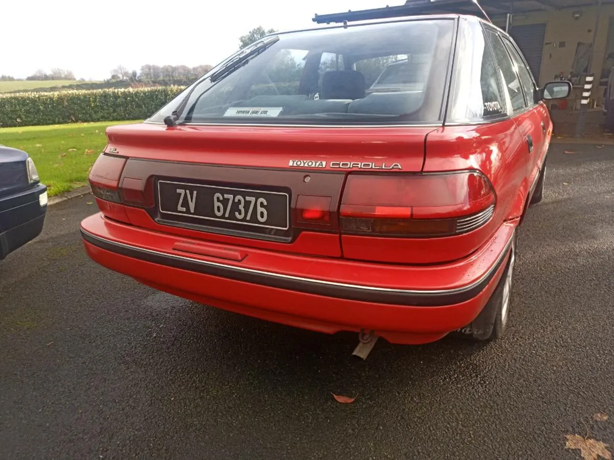 Toyota sprinter. - Image 2