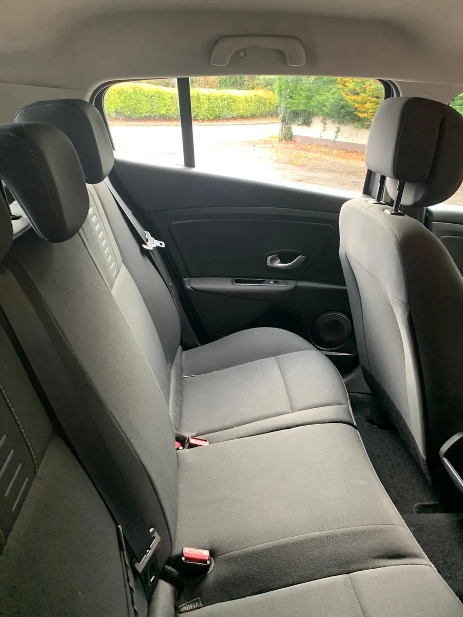 Renault Megane 1,5l diesel, hatchback, valid nct - Image 2