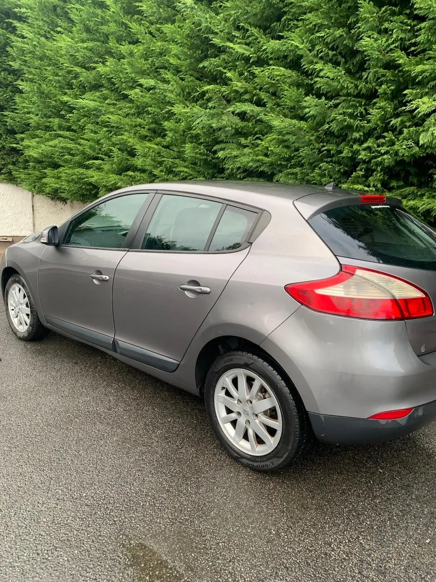 Renault Megane 1,5l diesel, hatchback, valid nct - Image 3
