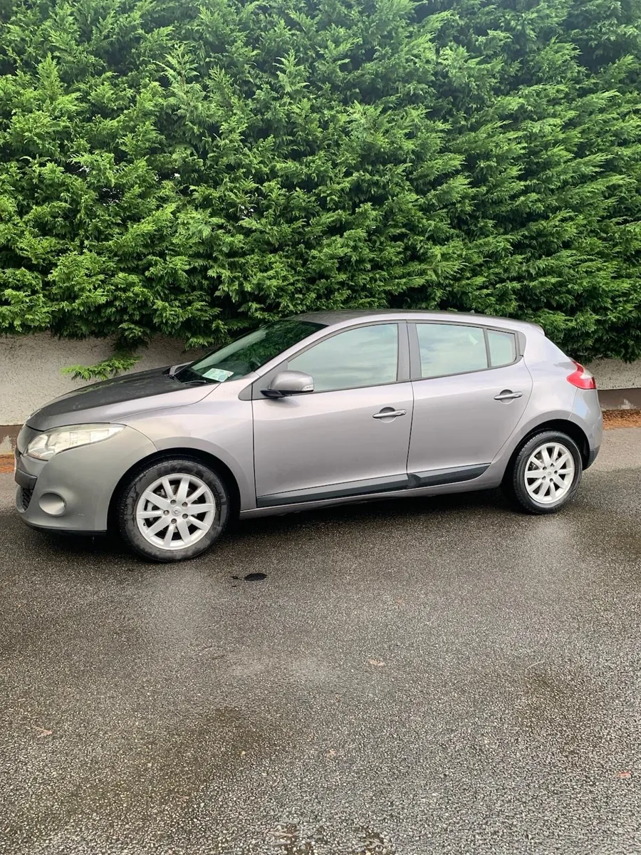 Renault Megane 1,5l diesel, hatchback, valid nct - Image 1