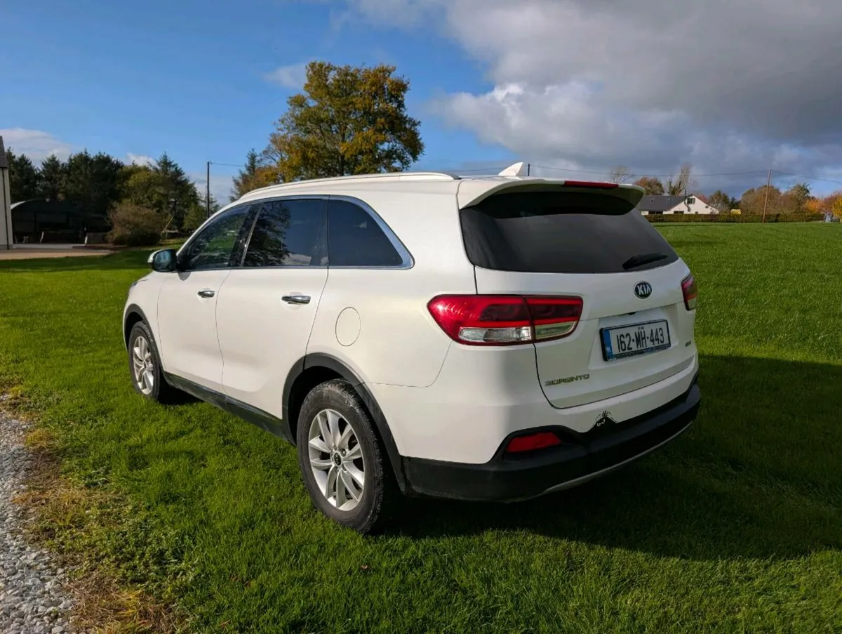 Kia Sorento - Image 3
