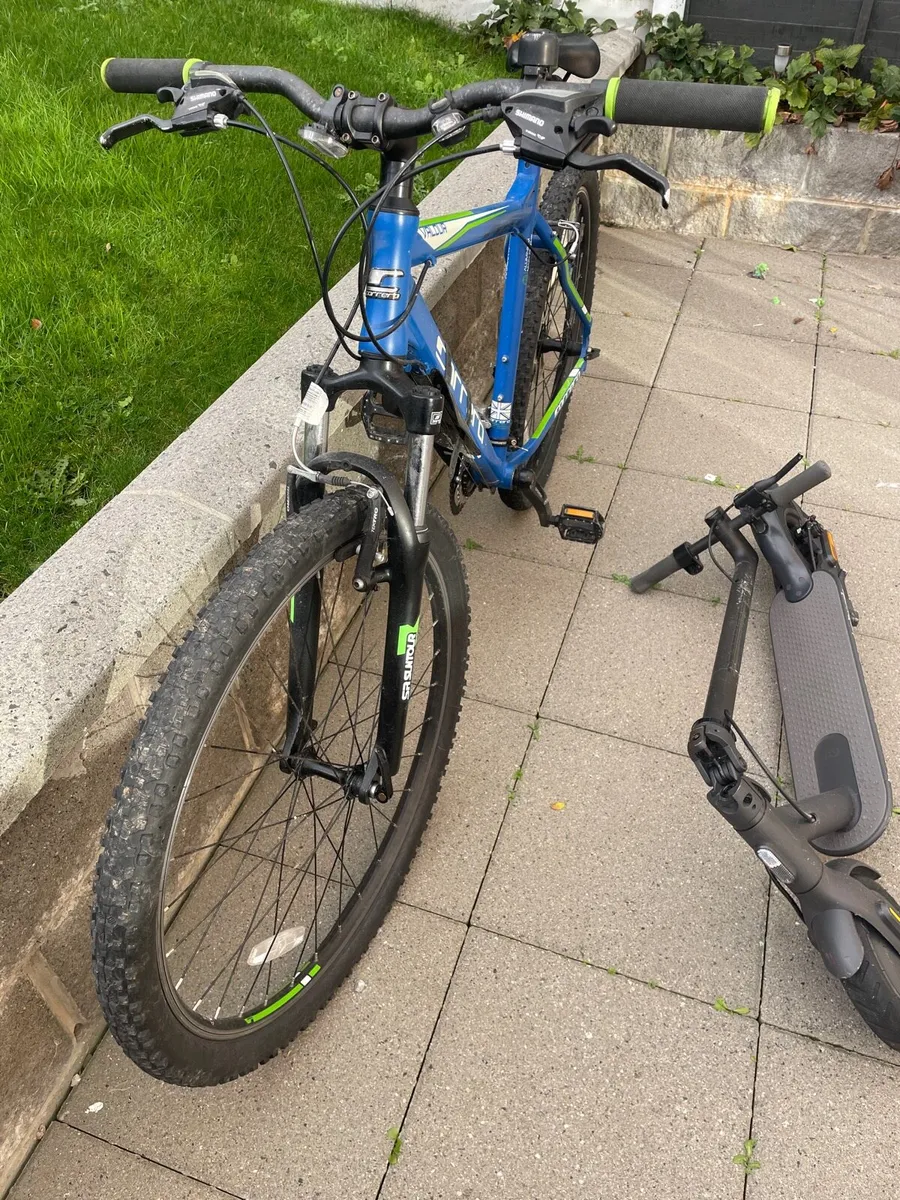 Bike and Electric scooter - Image 1