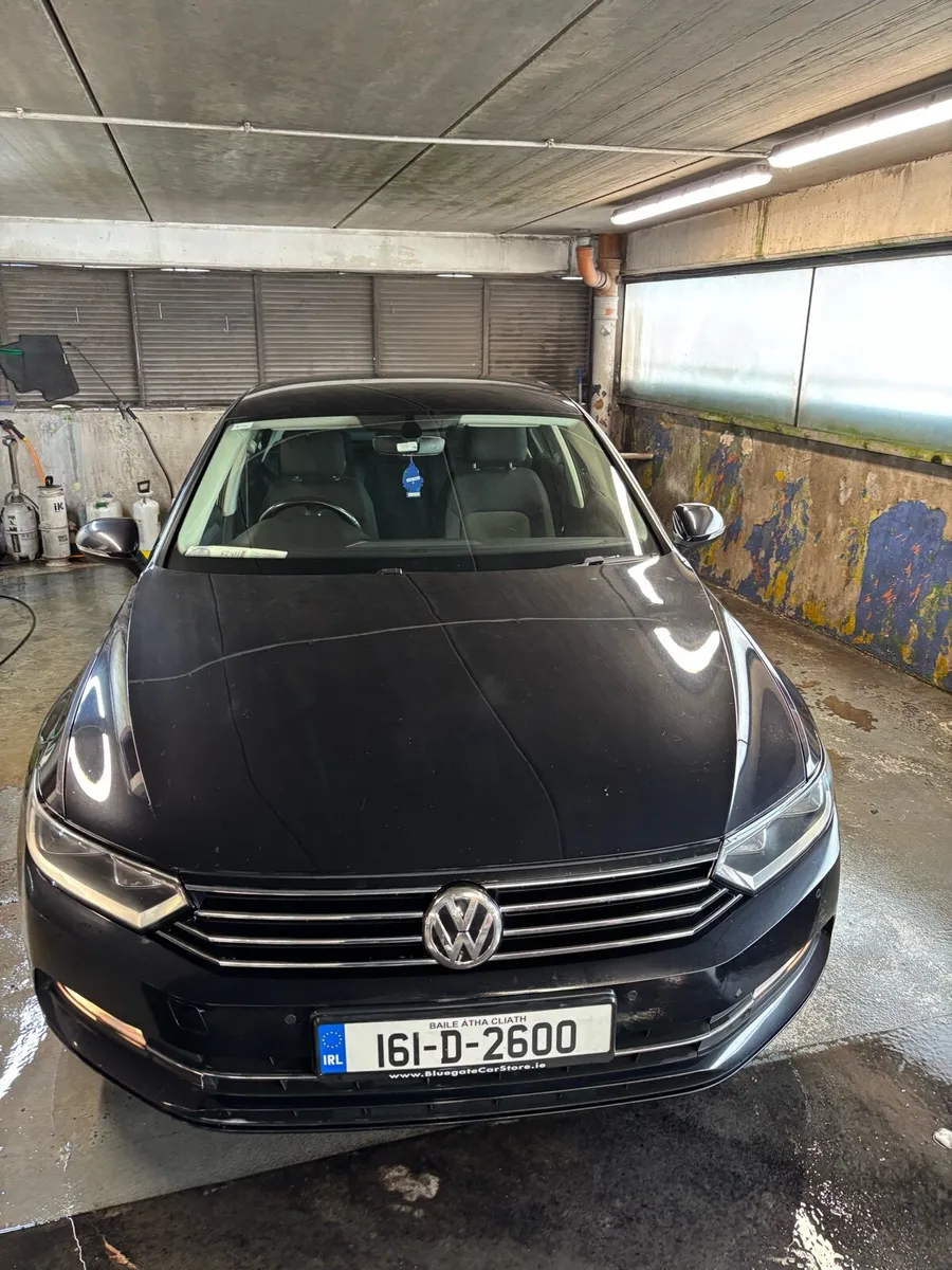 Volkswagen Passat - Image 2