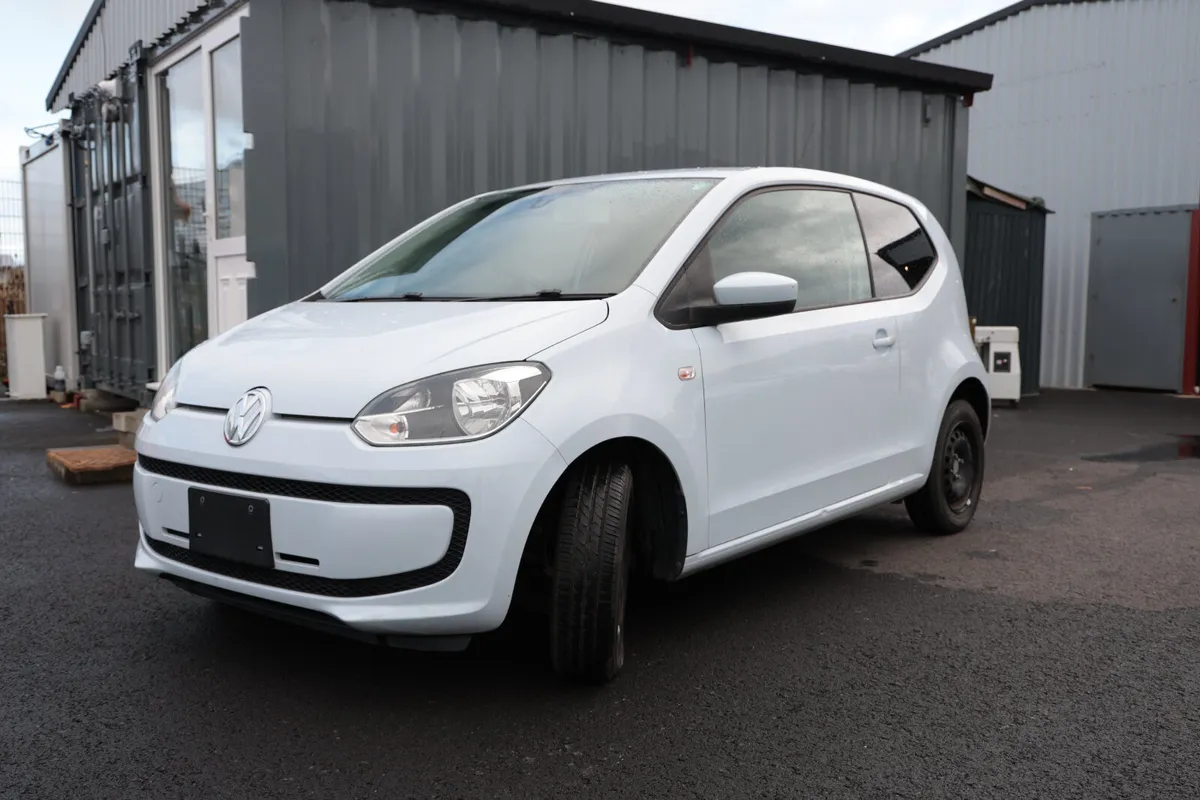 VOLKSWAGON UP 2013 PEARL WHITE - Image 4
