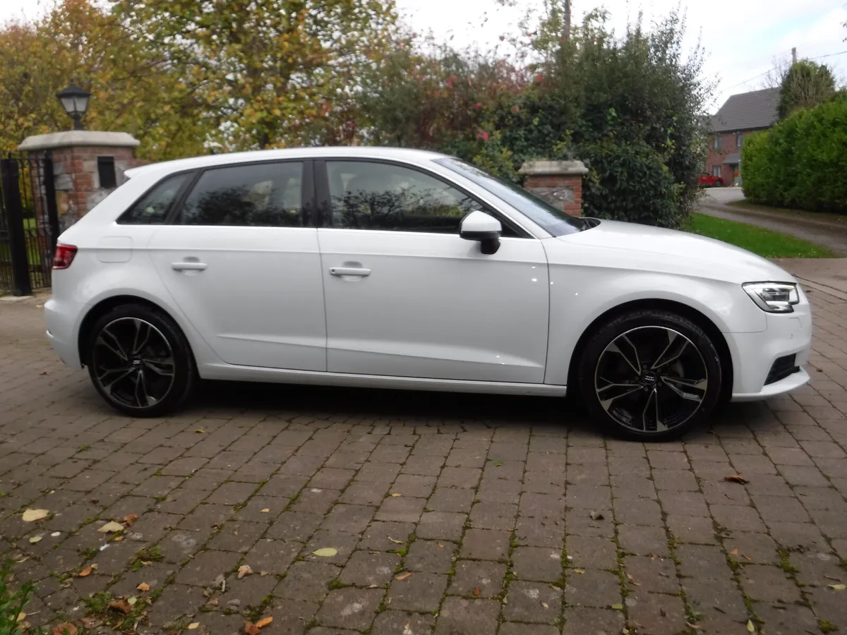 AUDI A3 1.4 TFSI AUTO SE VIRTUAL COCKPIT - Image 2