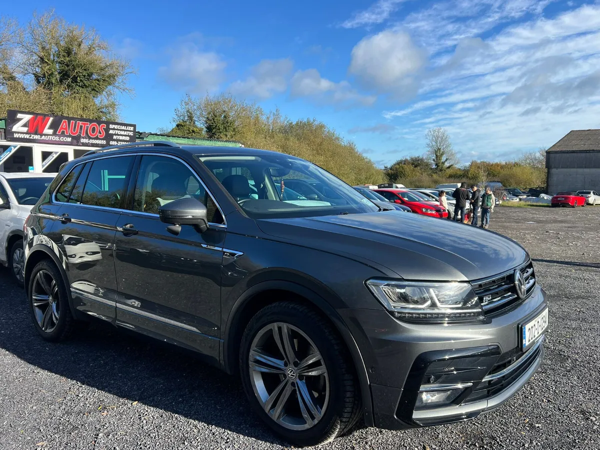 201 Volkswagen Tiguan R-line Leather Seats - Image 2