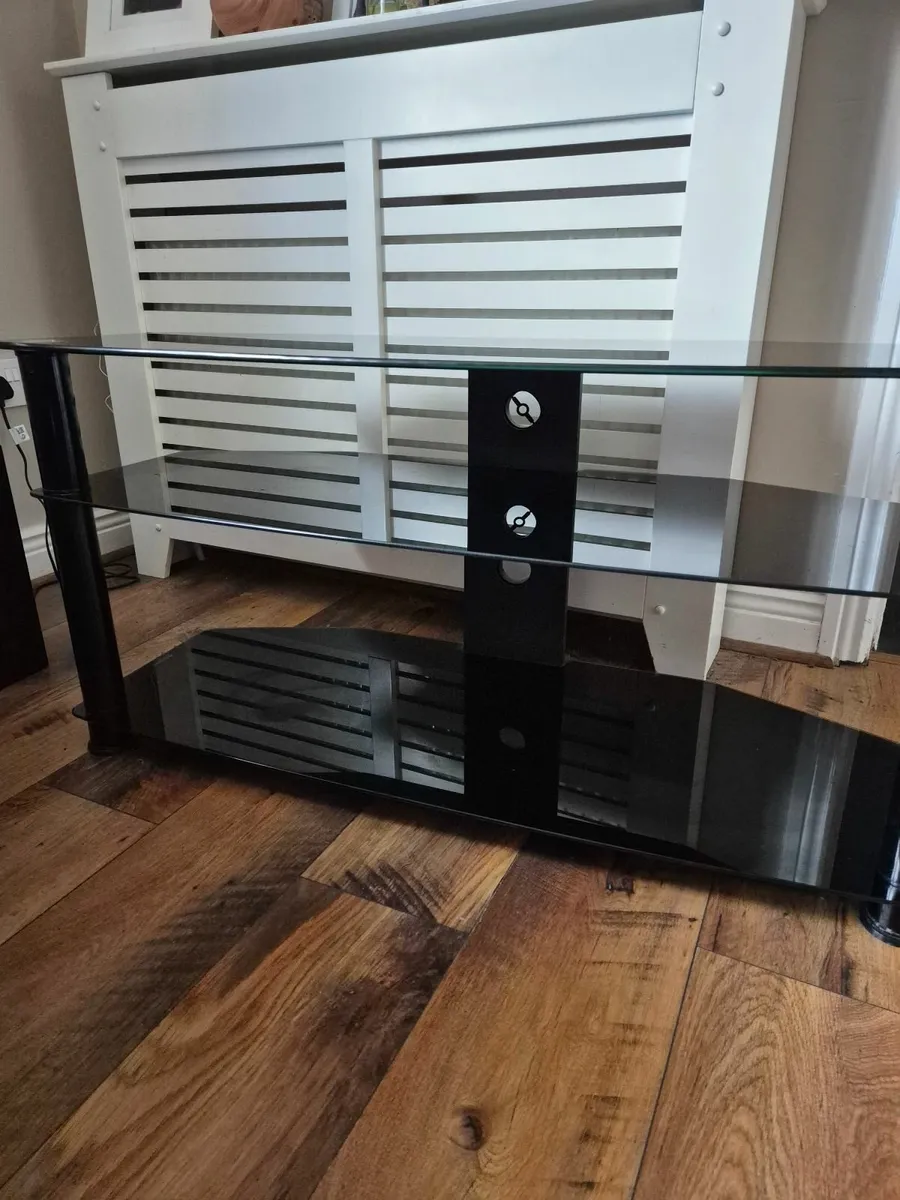 **Free** Glass tv stand - Image 1