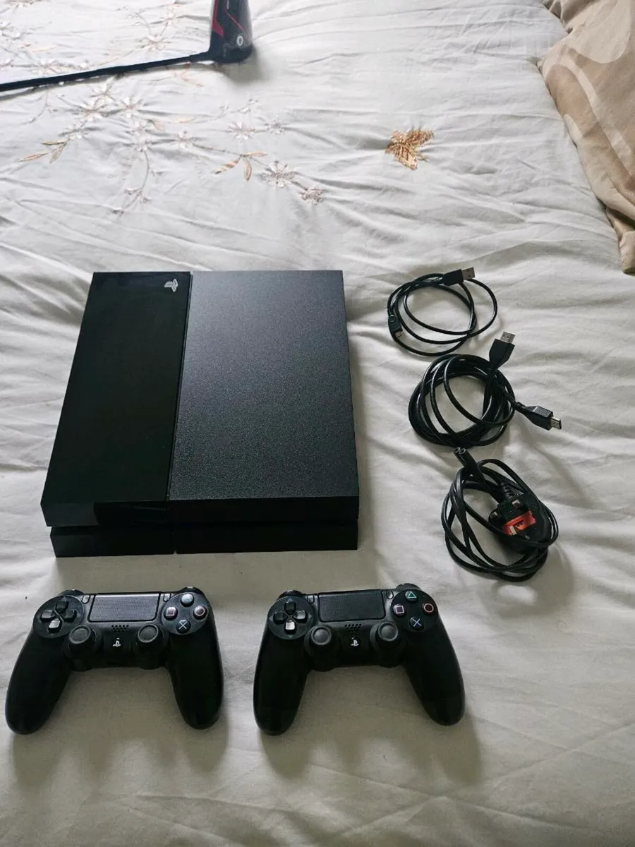 Playstation 4 - Image 2