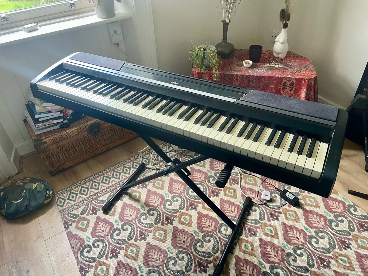 Korg Piano SP 170 - Image 1