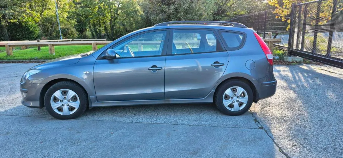 Hyundai i30 2011 1.6 diesel - Image 4
