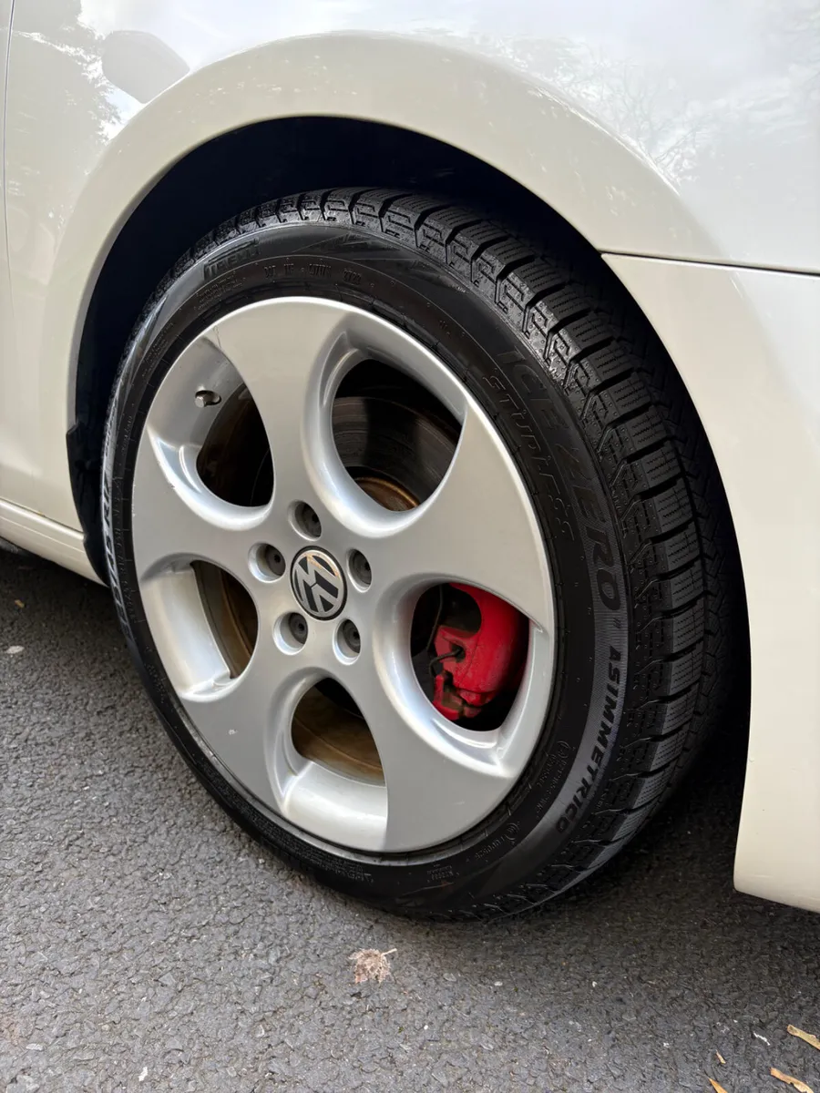 2011 GTI DSG - AS NEW 40,000 miles - Image 4