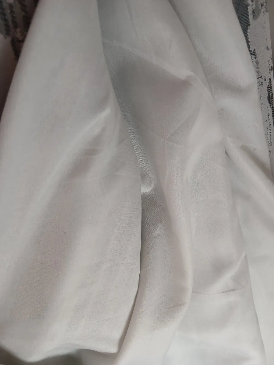 Grey curtains - Image 2