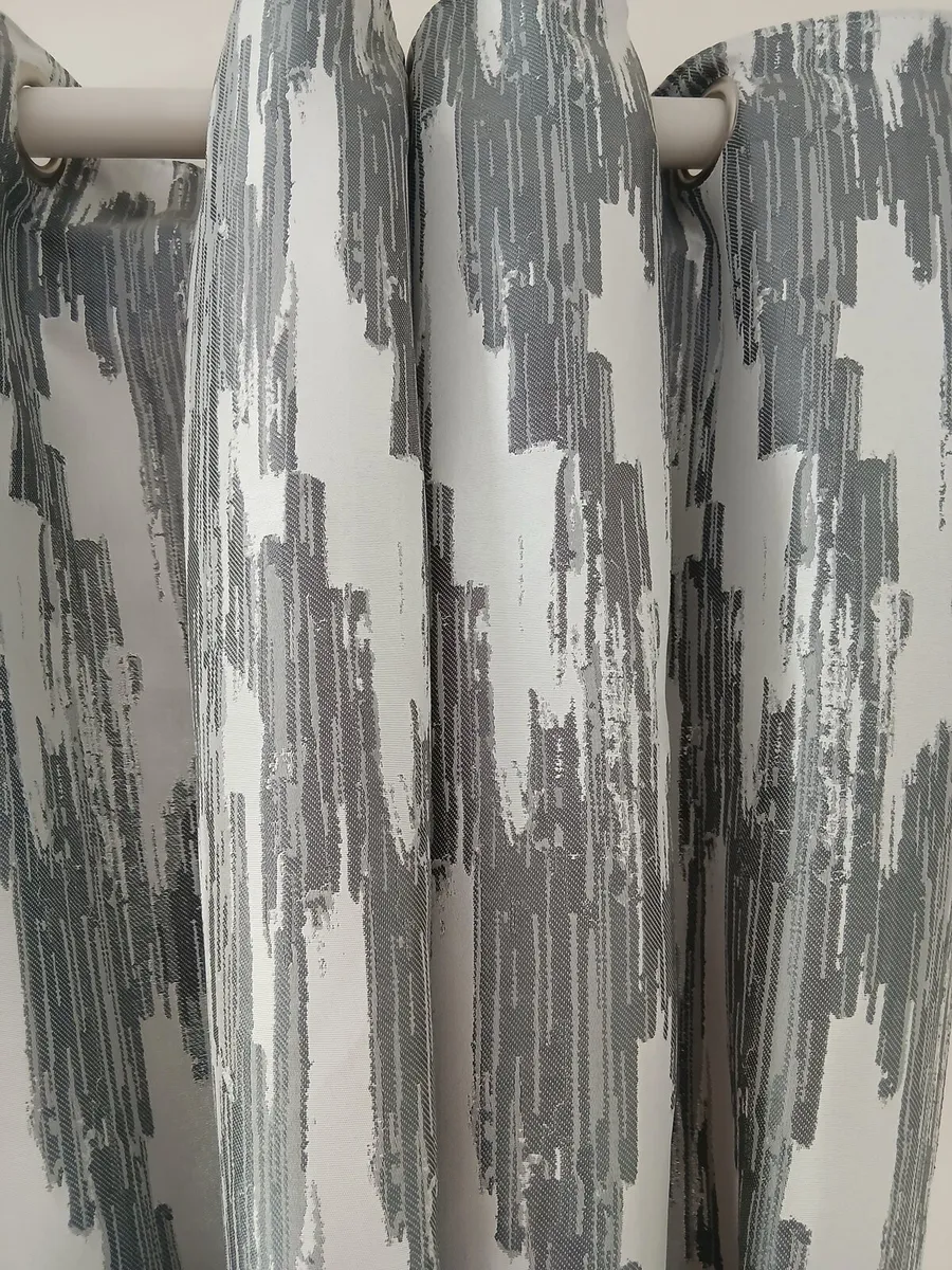 Grey curtains - Image 3