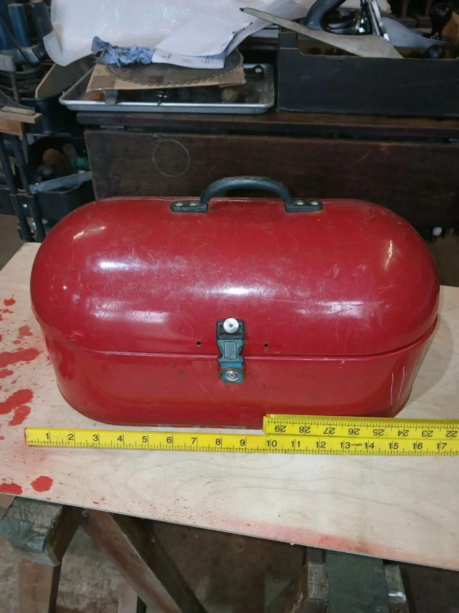 Tool box - Image 2