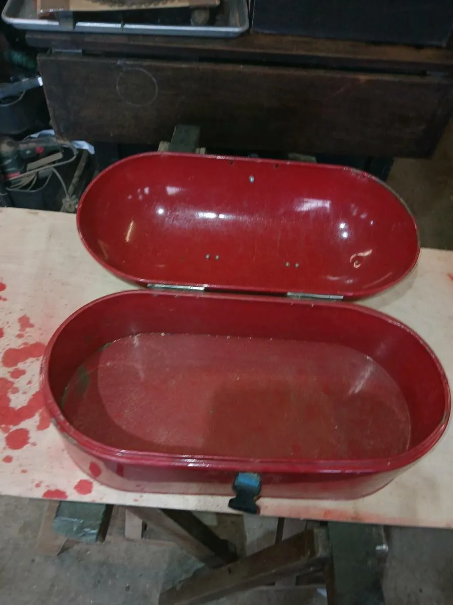 Tool box - Image 4