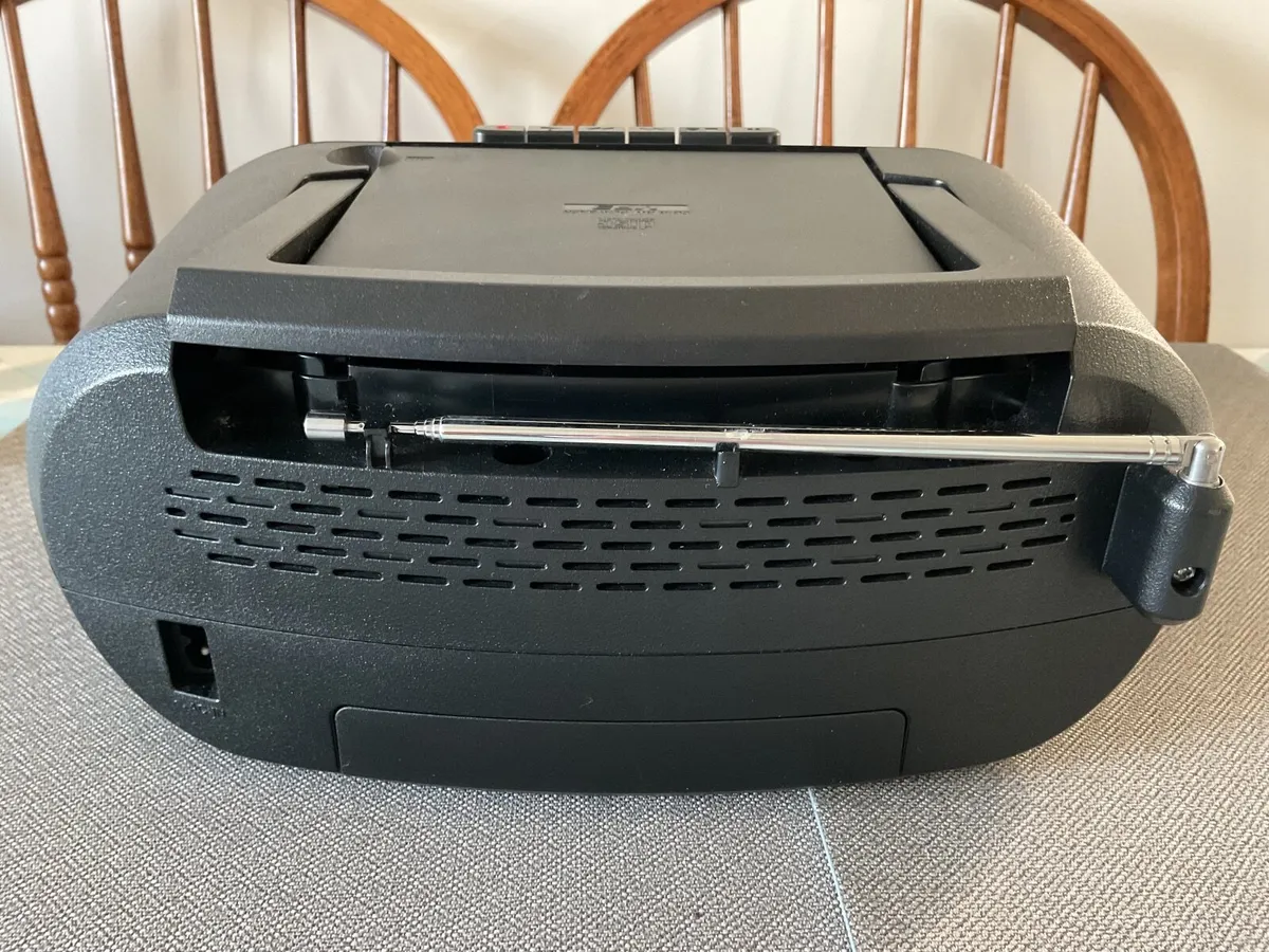 Sony CFD S70 radio cd boombox - Image 2