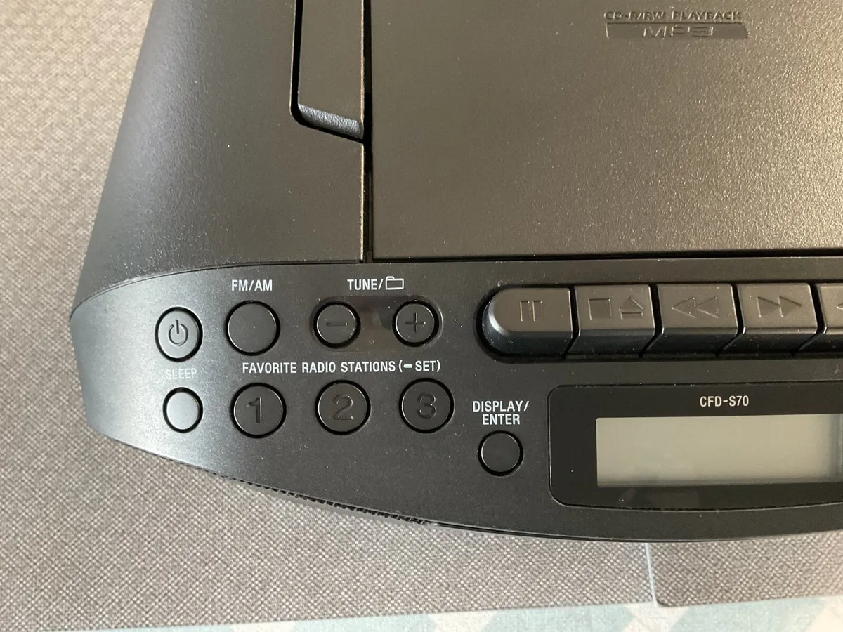 Sony CFD S70 radio cd boombox - Image 3