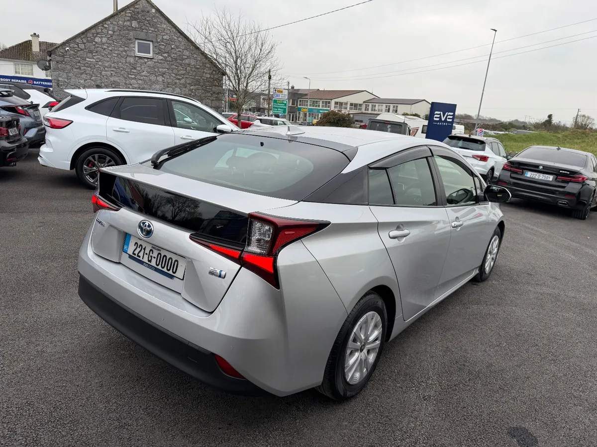 Self charge hybrid - High spec - Low mileage - Image 3