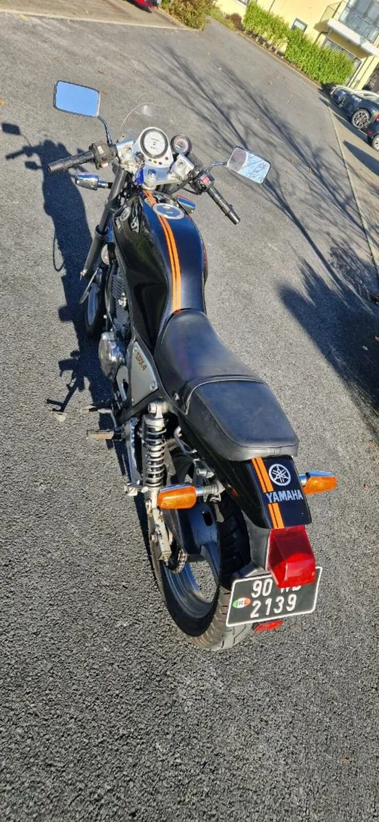 Yamaha SRX400 Single - Image 1