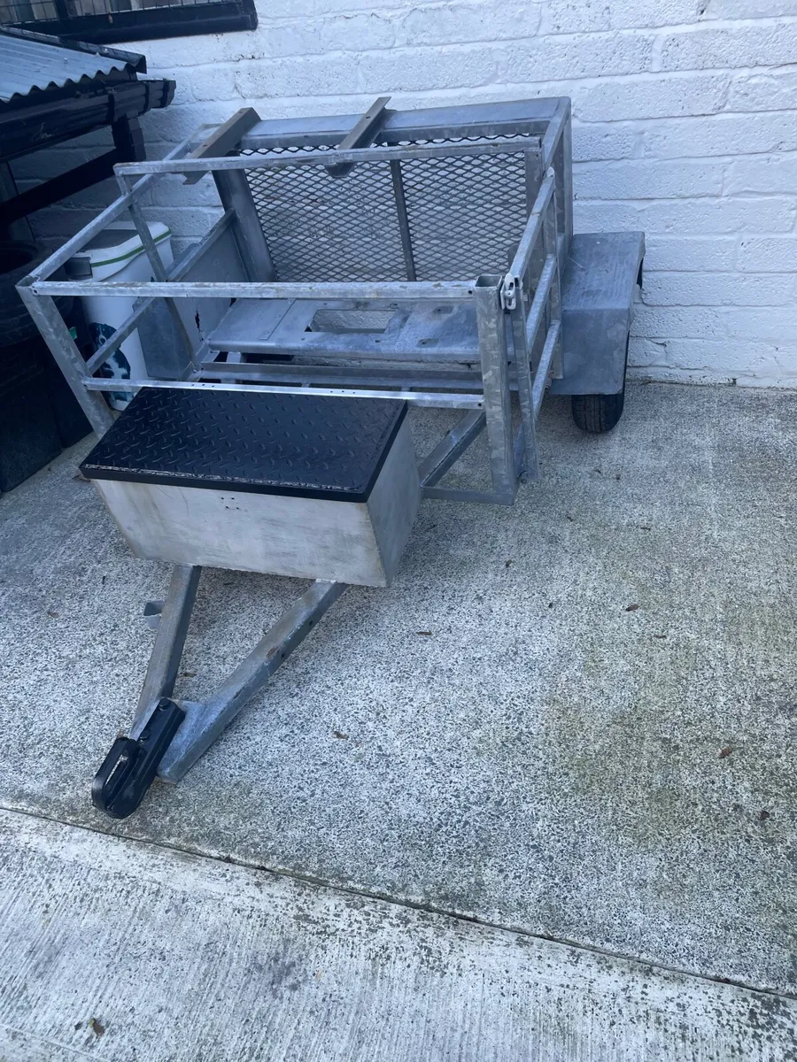 Utility’s trailer - Image 2