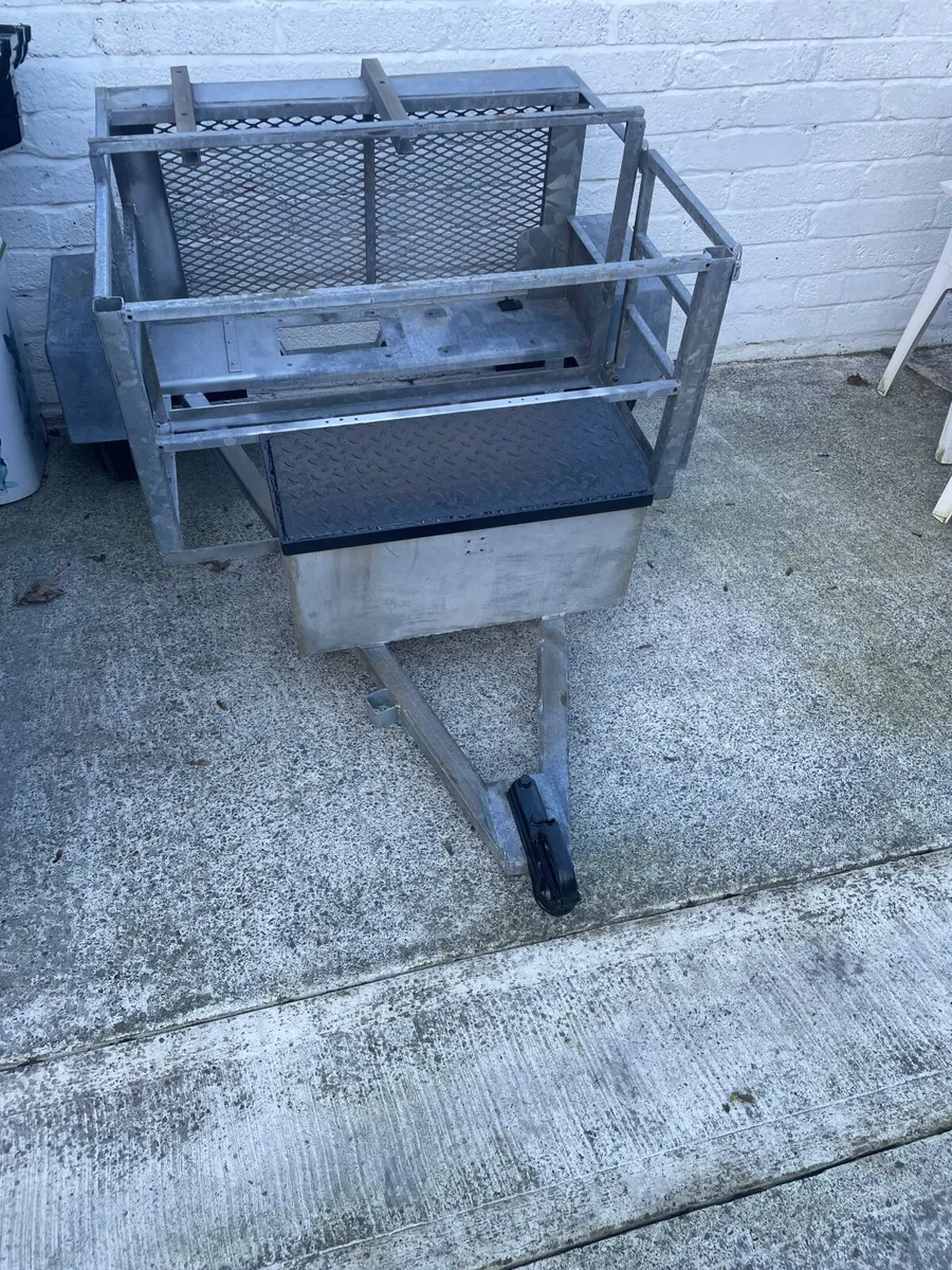 Utility’s trailer - Image 3