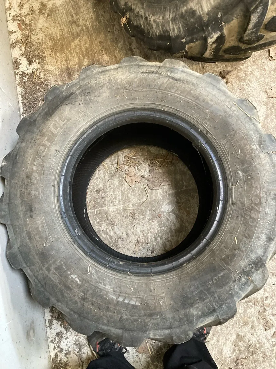 Used JCB tyres. - Image 2