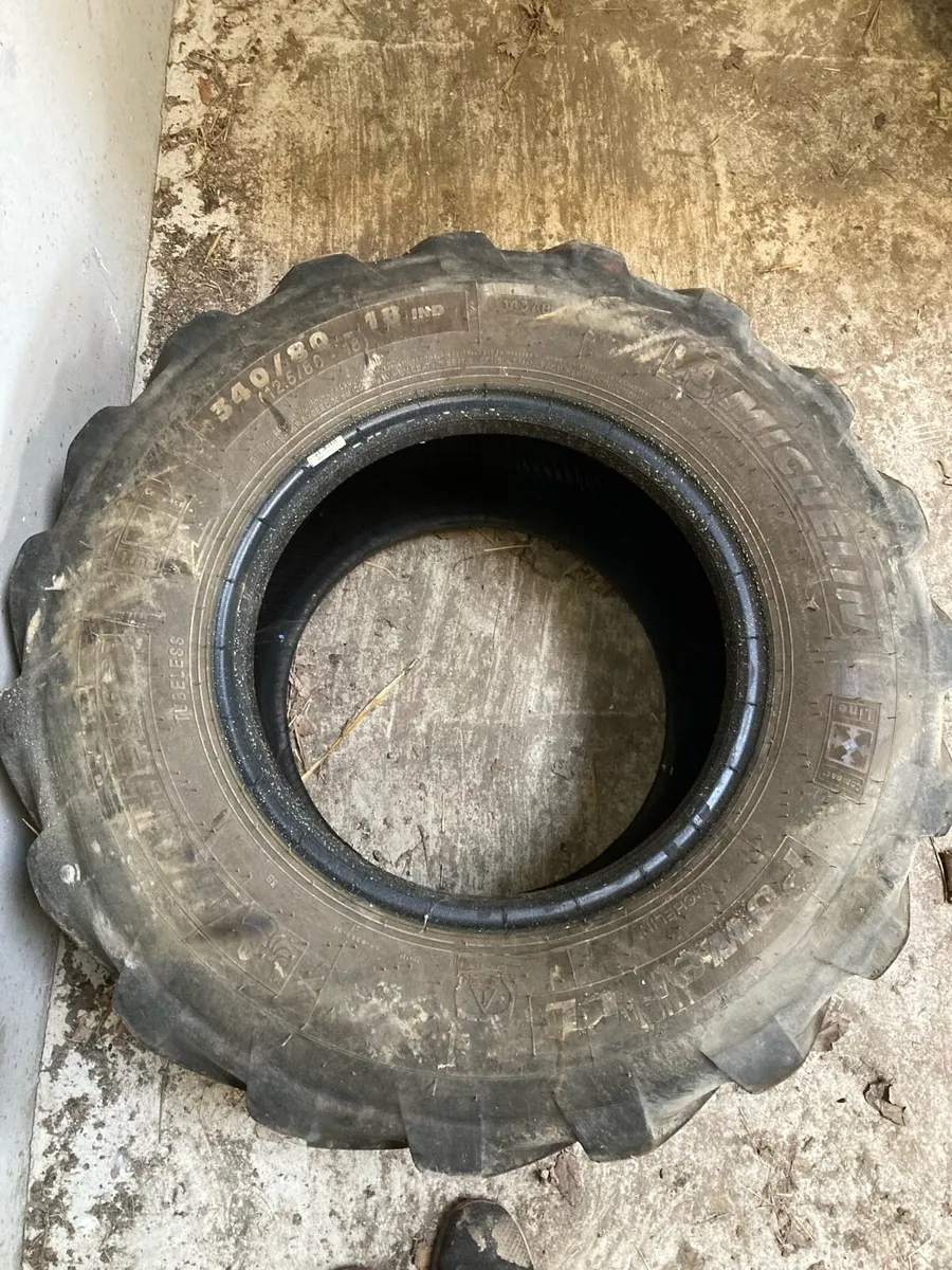Used JCB tyres. - Image 4
