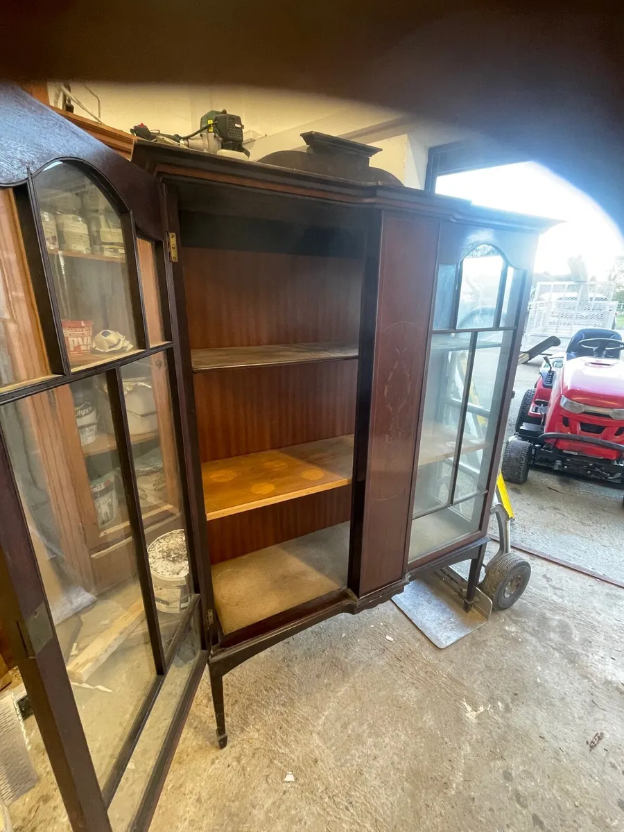 Glass cabinet - Image 2
