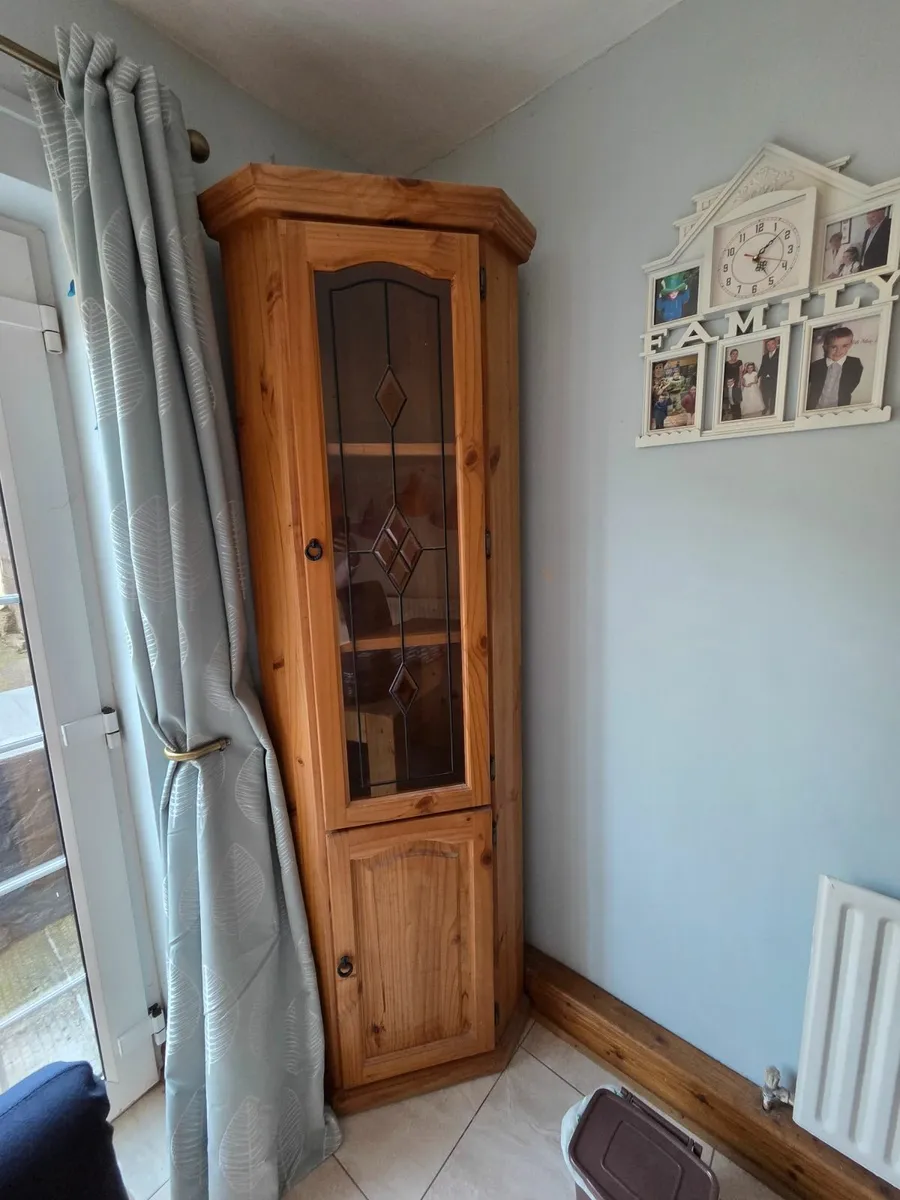 Corner display unit - Image 2