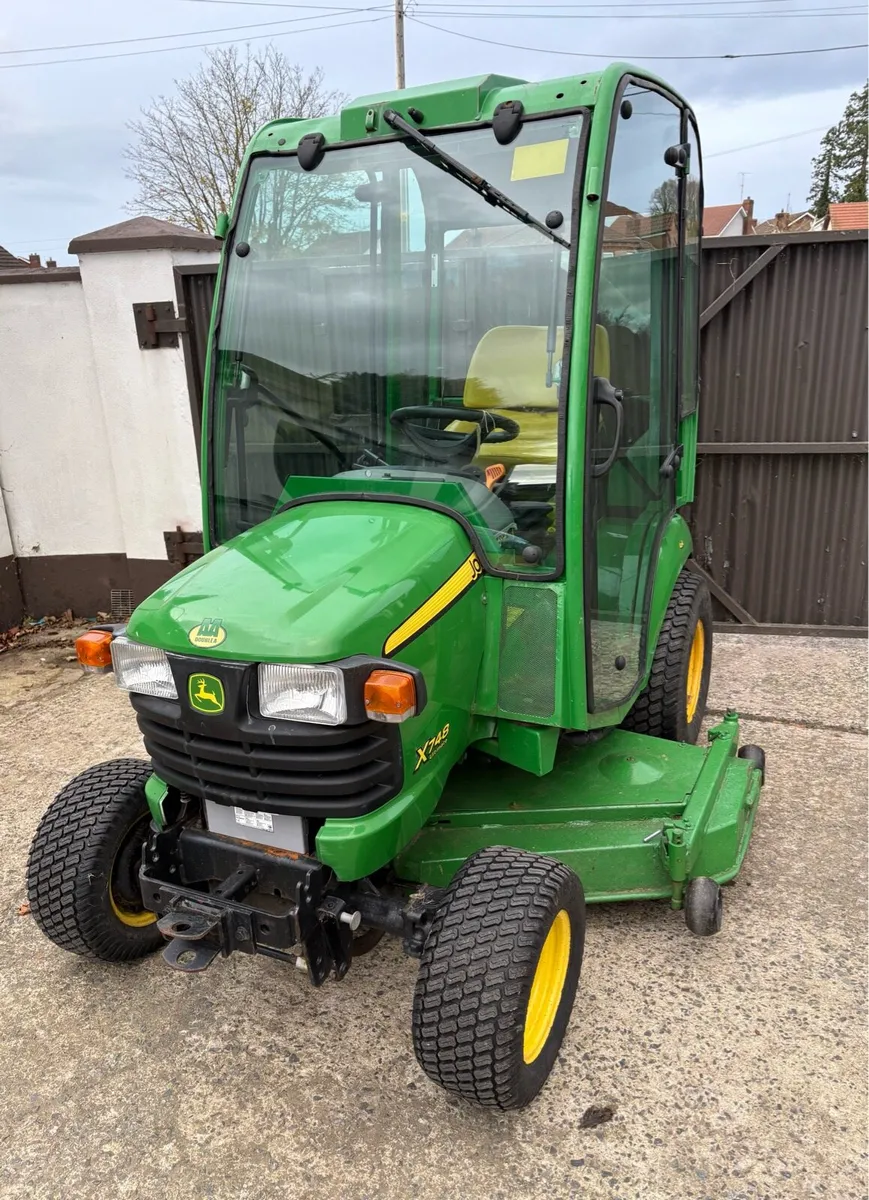 John Deere X748 Ultimate Diesel ride on mower - Image 2