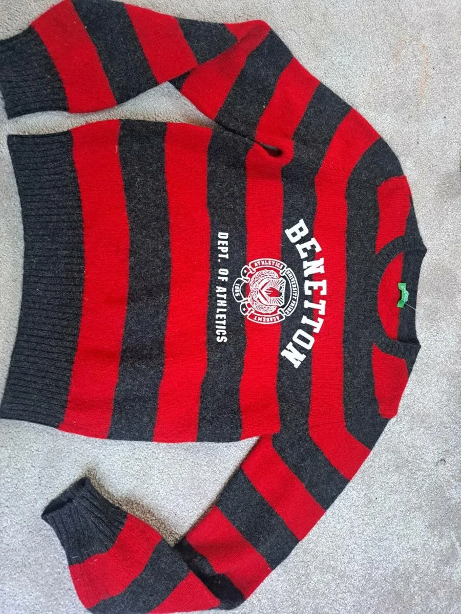Benetton Christmas  Boys jumper 8-9 - Image 1
