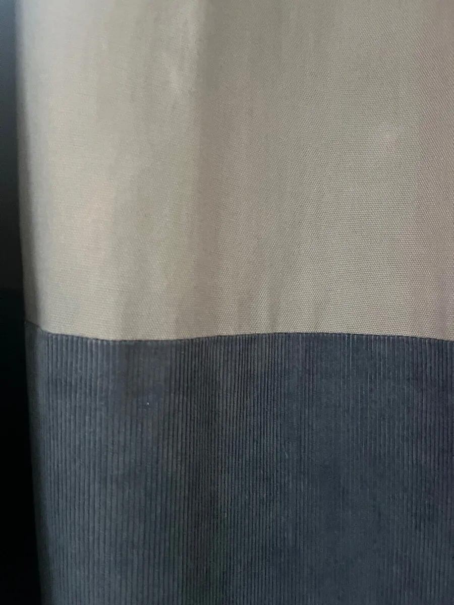 Curtains - Image 3