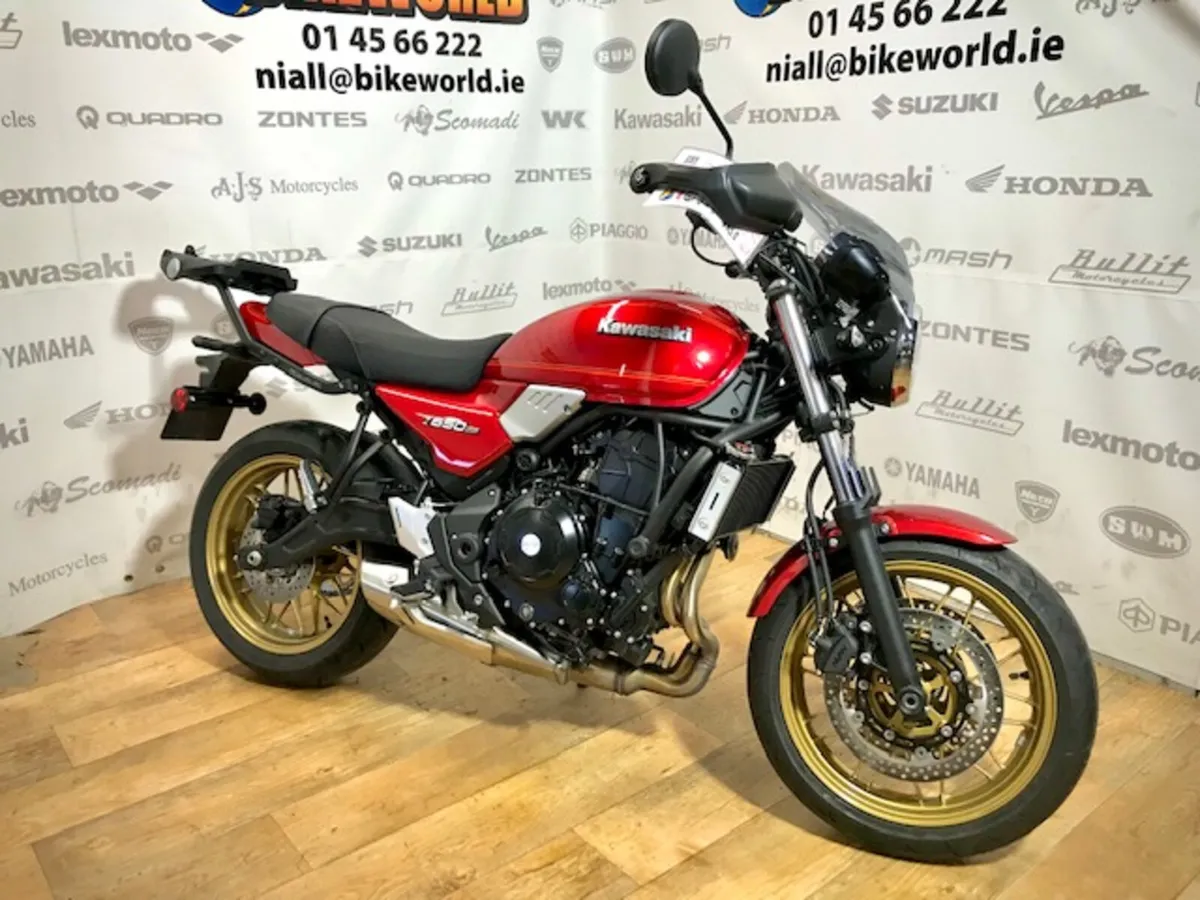 PRE-OWNED Kawasaki Z650RS 2025 - Image 2