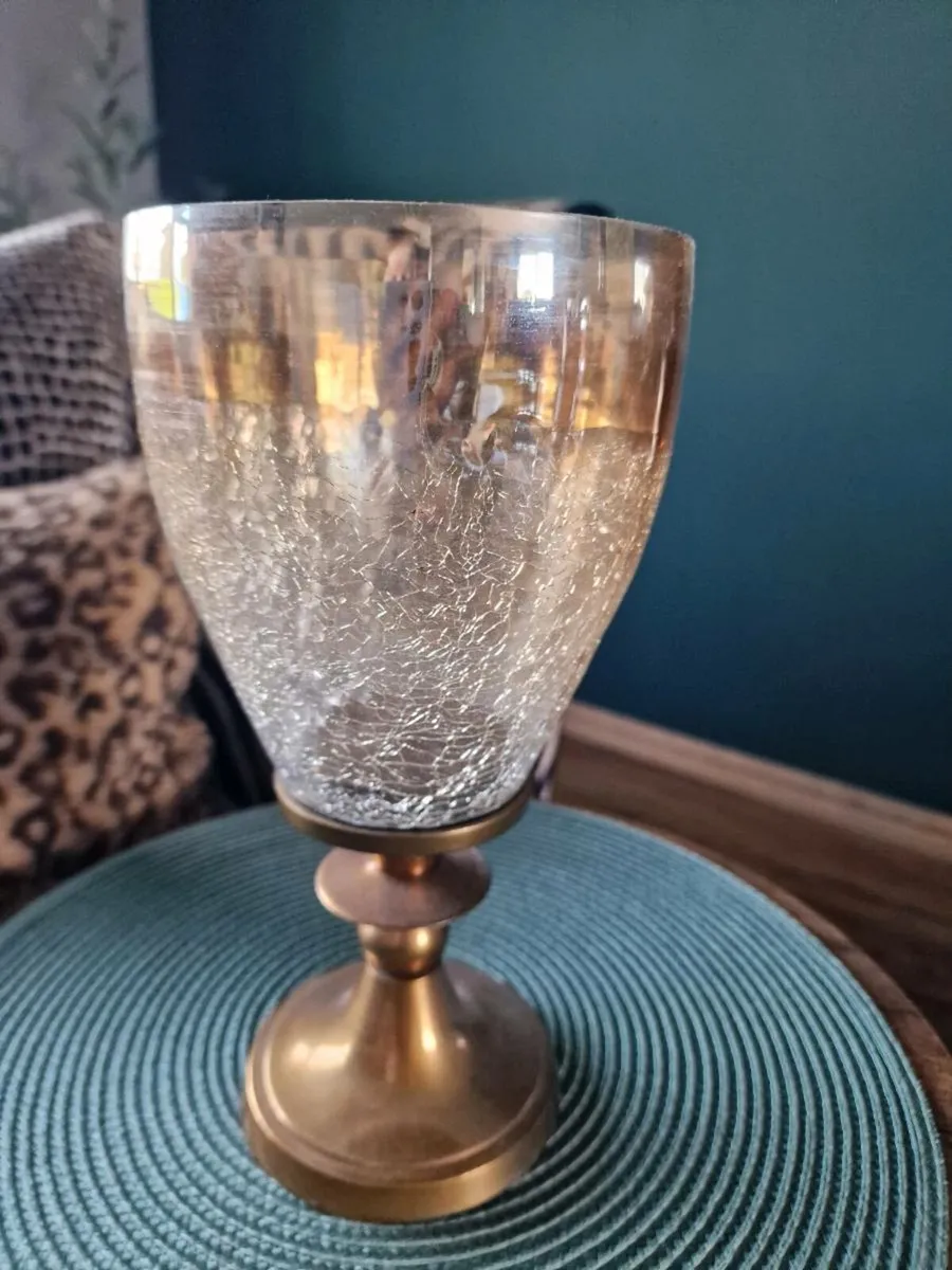 Gold candle holders - Image 3