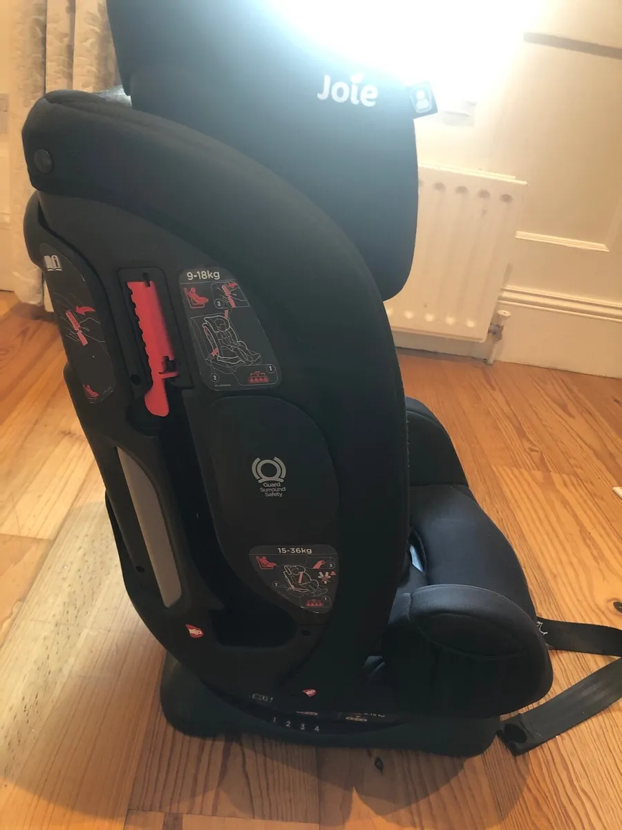 Joie Fortifi car seat - Image 4