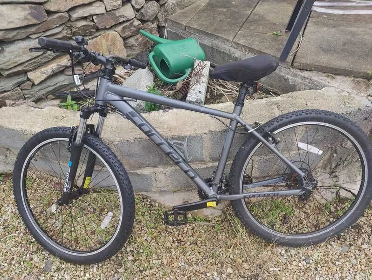 For Sale: Two Lightly Used Carrera Bicycles in Excellent Condition - Image 2